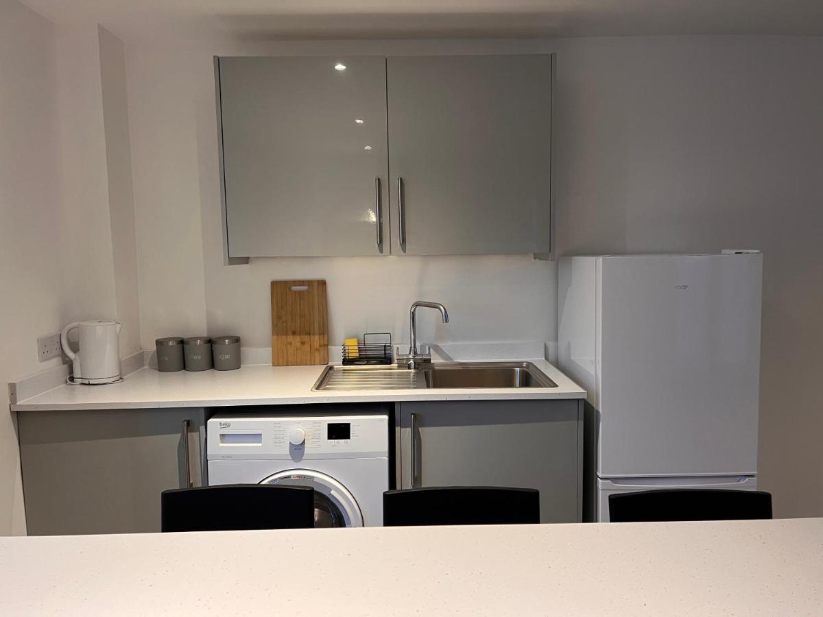 Апартаменты Superb Modern Flat In Northampton, Parking &Ev Экстерьер фото